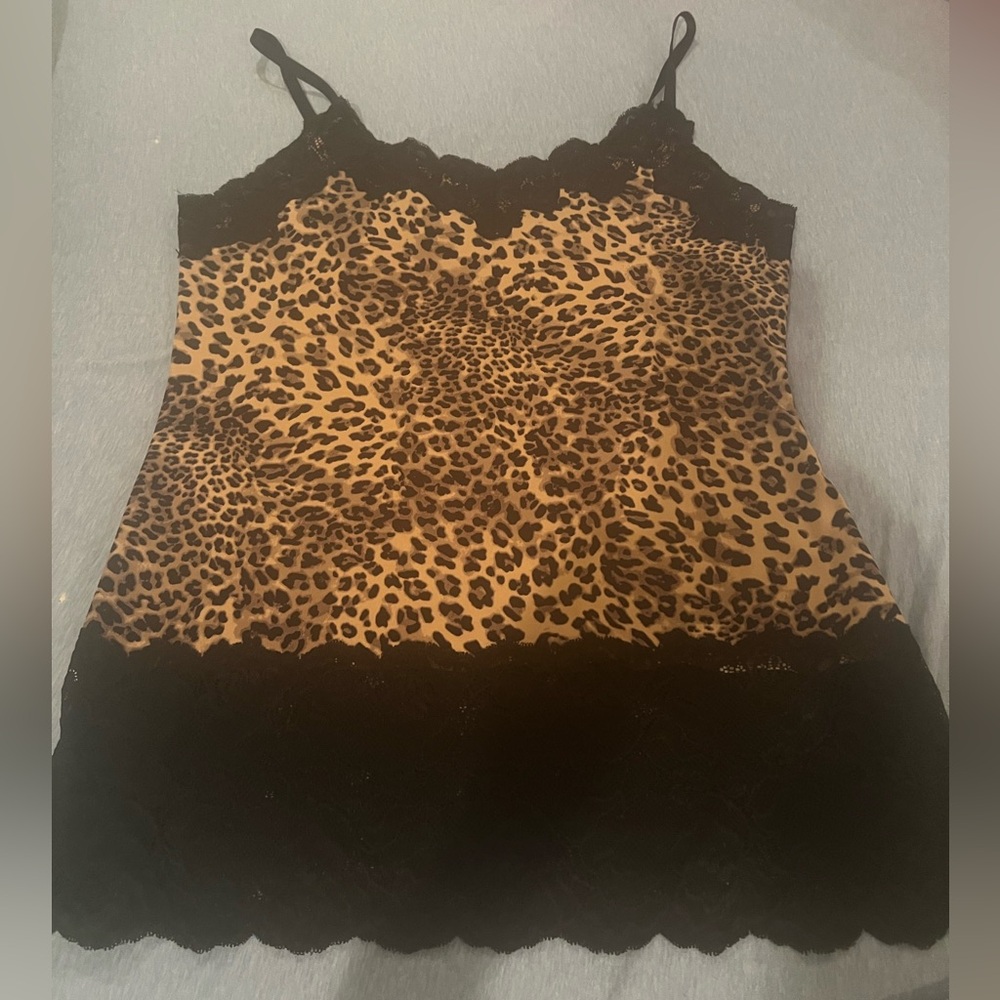 Soma leopard camisole with lace bottom and trim size large NWOT